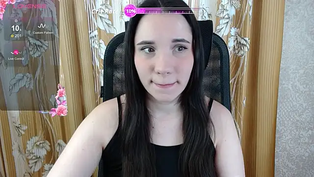 Snapshot of KateForYou chatting on 21, 11, 2025 KateForYou online show from 21, 11, 2025