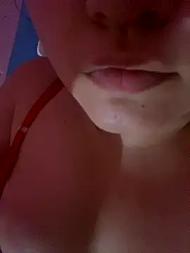 Snapshot of Melona1122 chatting on 1, 12, 2025 Melona1122 online show from 1, 12, 2025