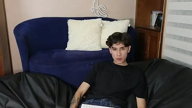 Derekswan online show from 11, 11, 2025