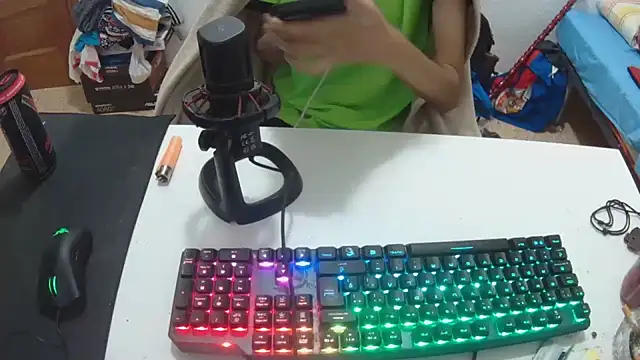 Calavera2001 online show from 20, 12, 2025