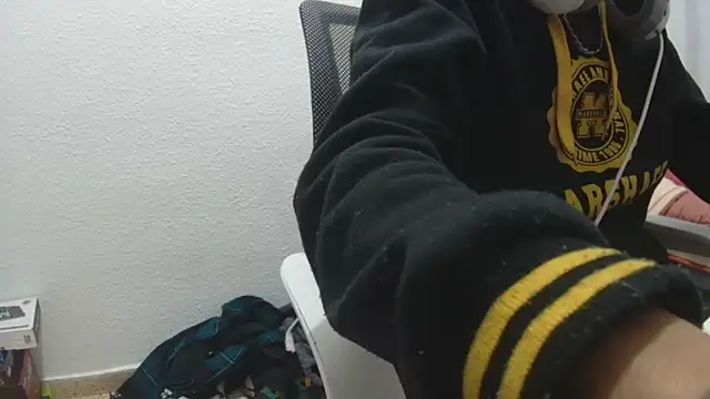 Calavera2001 online show from 21, 12, 2025