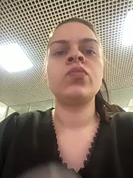 Dona Mafia online show from 27, 4, 2026