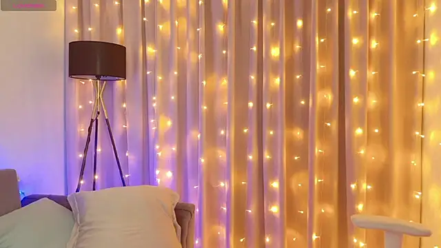 Snapshot of ur_shy_bambi chatting on 24, 2, 2026 ur shy bambi online show from 24, 2, 2026