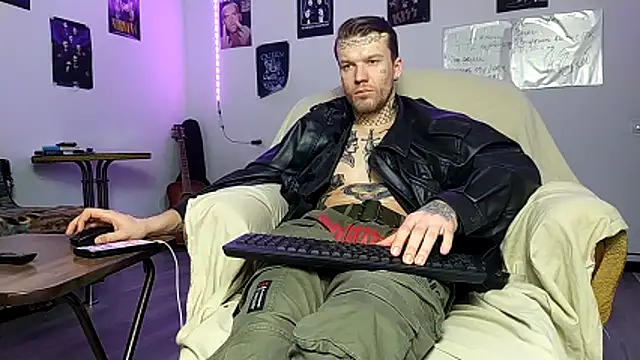 Huntall77 online show from 6, 2, 2026