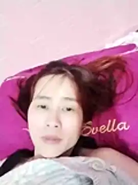 Snapshot of Swan-white123 chatting on 19, 11, 2025 Swan-white123 online show from 19, 11, 2025