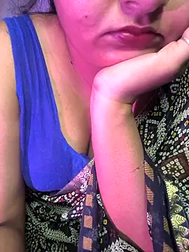 Snapshot of drakezone chatting on 2, 3, 2026 drakezone online show from 2, 3, 2026