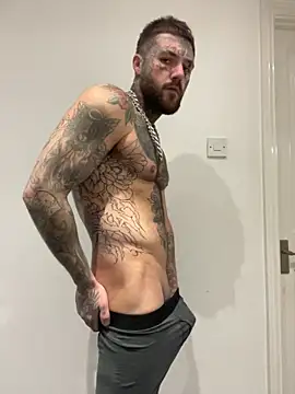 Snapshot of magicmichaell chatting on 17, 11, 2025 magicmichaell online show from 17, 11, 2025