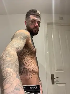 Snapshot of magicmichaell chatting on 20, 11, 2025 magicmichaell online show from 20, 11, 2025