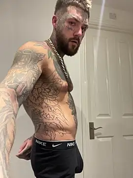 Snapshot of magicmichaell chatting on 22, 11, 2025 magicmichaell online show from 22, 11, 2025