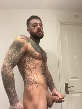 Snapshot of magicmichaell chatting on 23, 11, 2025 magicmichaell online show from 23, 11, 2025