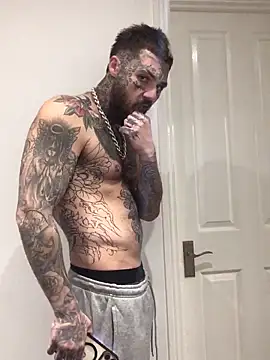 Snapshot of magicmichaell chatting on 25, 11, 2025 magicmichaell online show from 25, 11, 2025