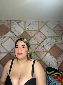 Snapshot of Amira_Malia chatting on 7, 2, 2026 Amira Malia online show from 7, 2, 2026