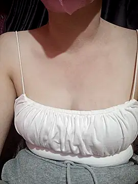 Snapshot of MiHeni chatting on 7, 1, 2026 MiHeni online show from 7, 1, 2026