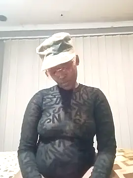 CurvyBabe36 online show from 12, 4, 2026