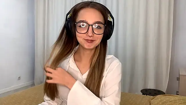 HoaPatton online show from 11, 11, 2025