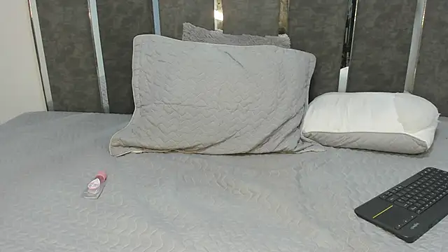 Adam Grey  online show from 25, 11, 2025