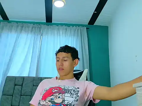 FelipeGonzalezz online show from 1, 12, 2025