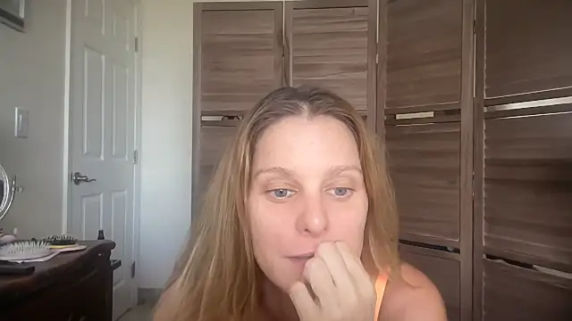 Snapshot of prettylittlekittycat chatting on 2, 7, 2026 prettylittlekittycat online show from 2, 7, 2026