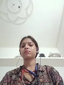 Snapshot of Mohnicute chatting on 6, 7, 2026 Mohnicute online show from 6, 7, 2026