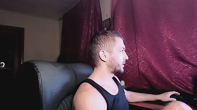 Snapshot of 333Alone_in_theDark777 chatting on 14, 11, 2025 333Alone in theDark777 online show from 14, 11, 2025