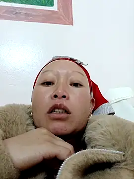 girl-hot2x online show from 5, 2, 2026