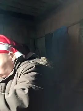 girl-hot2x online show from 20, 2, 2026