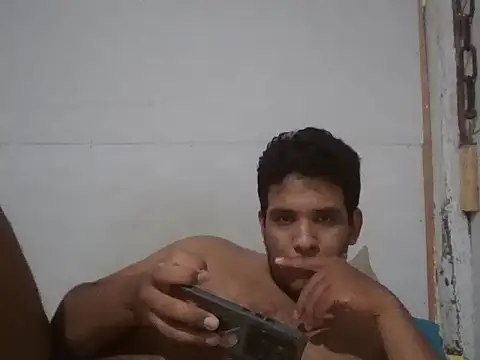 Snapshot of josecamsex27 chatting on 17, 1, 2026 josecamsex27 online show from 17, 1, 2026