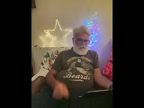 Snapshot of LeatherSdaddy chatting on 22, 12, 2025 LeatherSdaddy online show from 22, 12, 2025