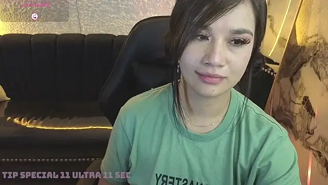 Snapshot of Violetta_jhonson_a chatting on 10, 7, 2026 Violetta jhonson a online show from 10, 7, 2026