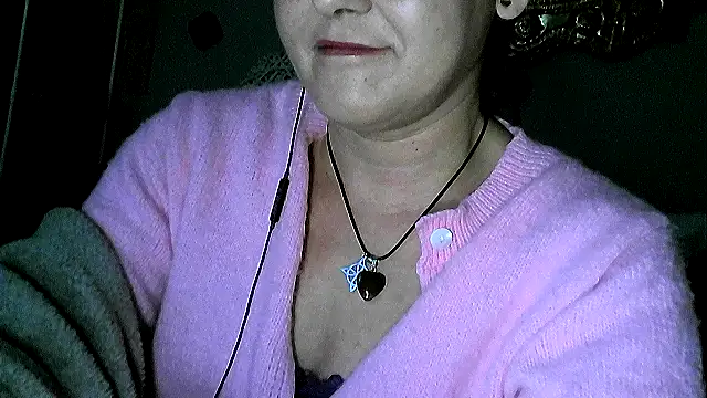 Snapshot of zaidapink1990 chatting on 6, 2, 2026 zaidapink1990 online show from 6, 2, 2026