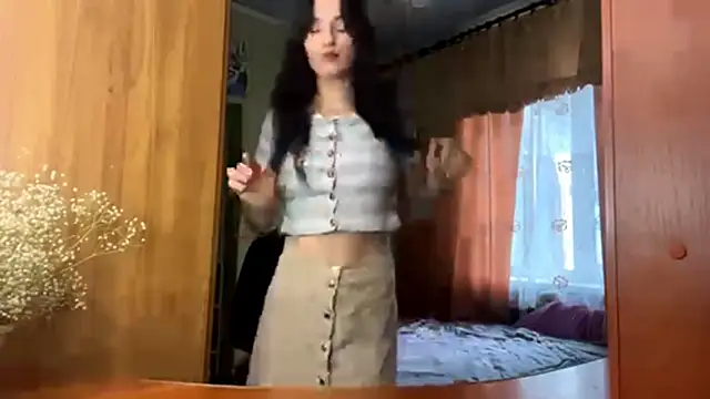 AliciaCapehart online show from 25, 11, 2025