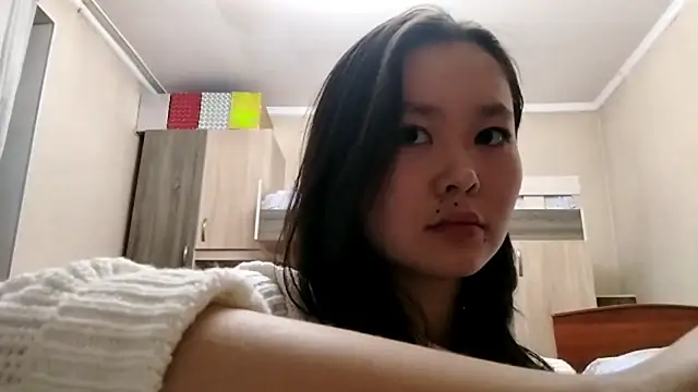 Snapshot of HuldaKye chatting on 20, 11, 2025 HuldaKye online show from 20, 11, 2025