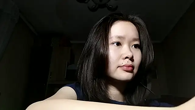 Snapshot of HuldaKye chatting on 24, 11, 2025 HuldaKye online show from 24, 11, 2025