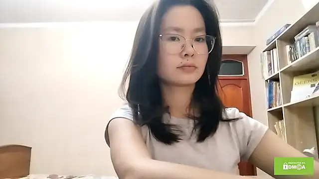 Snapshot of HuldaKye chatting on 19, 12, 2025 HuldaKye online show from 19, 12, 2025