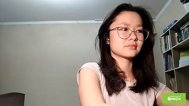 Snapshot of HuldaKye chatting on 20, 12, 2025 HuldaKye online show from 20, 12, 2025