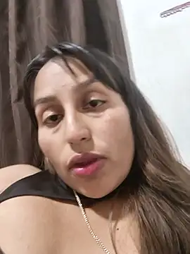 Snapshot of IsabellaaSwann chatting on 18, 11, 2025 IsabellaaSwann online show from 18, 11, 2025