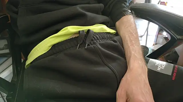 Chrisatmiami online show from 18, 4, 2026