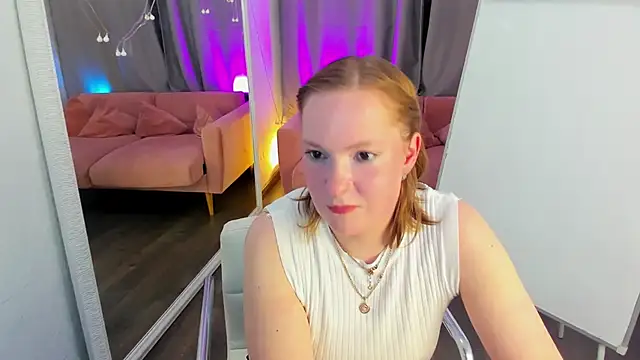 Elizabeth Walson online show from 14, 11, 2025