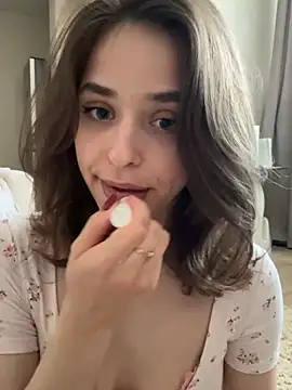 yoyogirlx online show from 28, 5, 2026