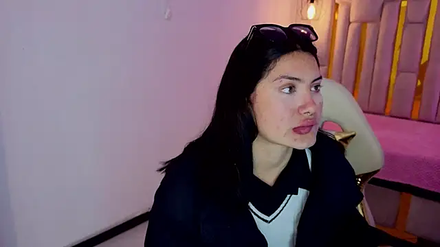 Brandy collinss online show from 16, 4, 2026