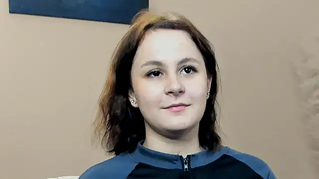 Snapshot of TrudieSimril chatting on 13, 11, 2025 TrudieSimril online show from 13, 11, 2025