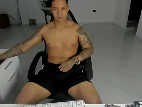 master leather online show from 5, 4, 2026