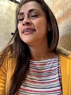 Snapshot of valeria_absurdah chatting on 29, 11, 2025 valeria absurdah online show from 29, 11, 2025