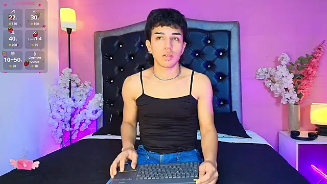 Snapshot of Davel_Svetla chatting on 14, 11, 2025 Davel Svetla online show from 14, 11, 2025