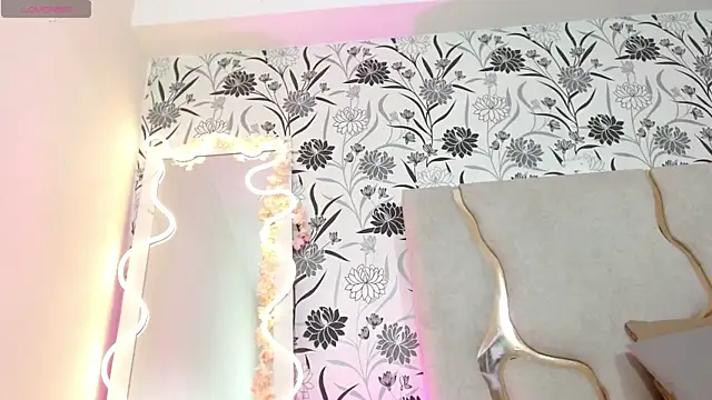 Snapshot of Joselyn_tay chatting on 27, 11, 2025 Joselyn tay online show from 27, 11, 2025