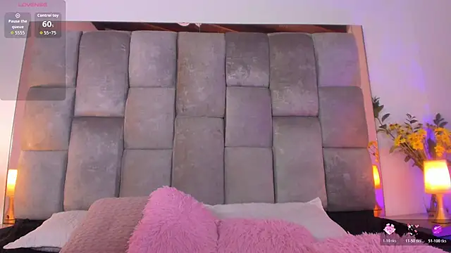 Ana Torres  online show from 3, 12, 2025