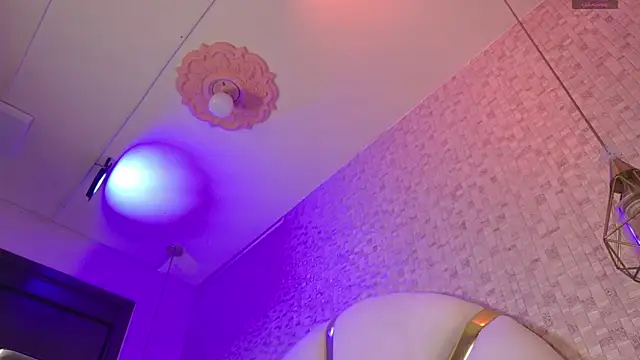 Caroline palmerr online show from 27, 11, 2025