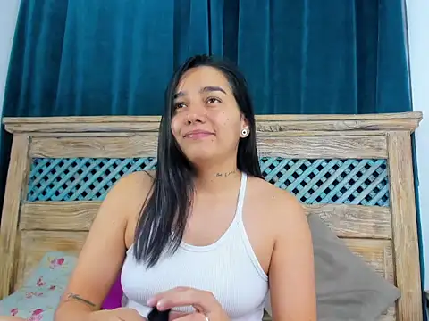 Chelsea Russell01 online show from 3, 12, 2025