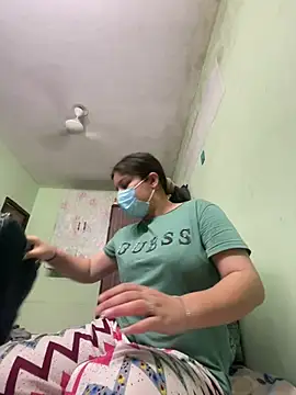 Cute hotzara online show from 23, 3, 2026