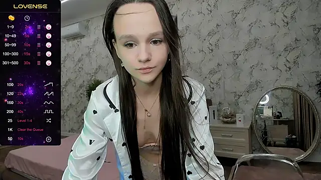 Snapshot of SandraPowers chatting on 30, 11, 2025 SandraPowers online show from 30, 11, 2025